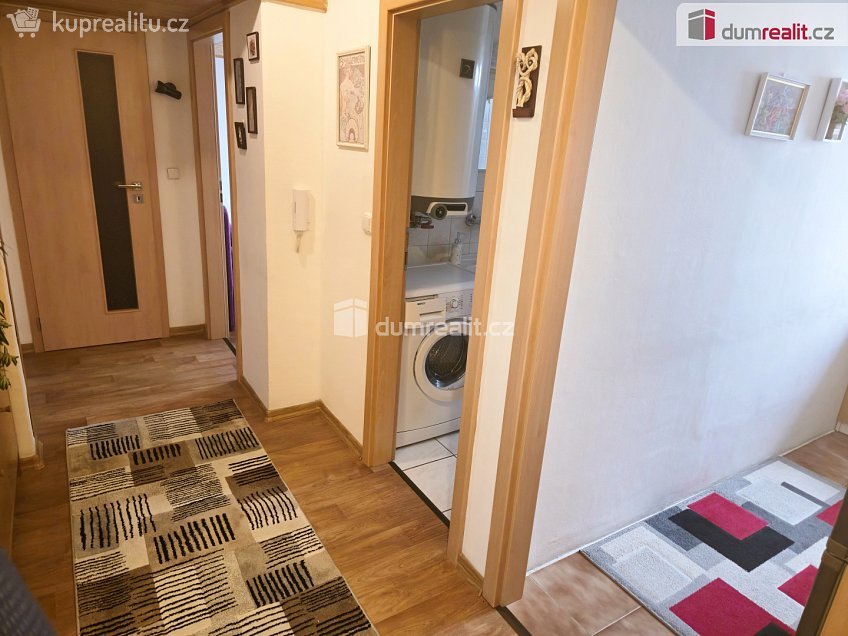 Prodej bytu 2+1 42 m^2 Mírová, Milovice 