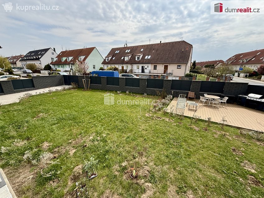 Pronájem bytu 4+kk 85 m^2 Dvořákova, Velké Přílepy 