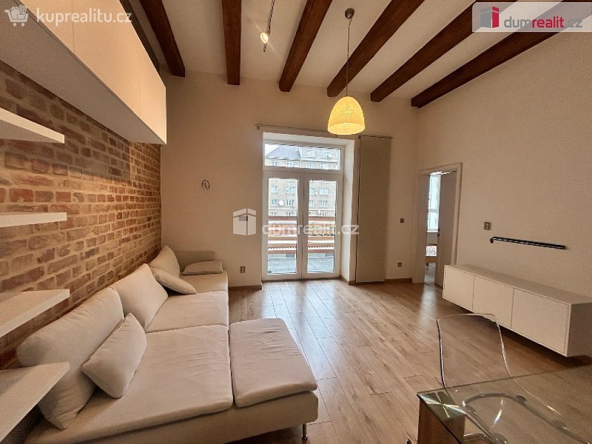 Pronájem bytu 2+kk 64 m^2 Hálkova, Plzeň 