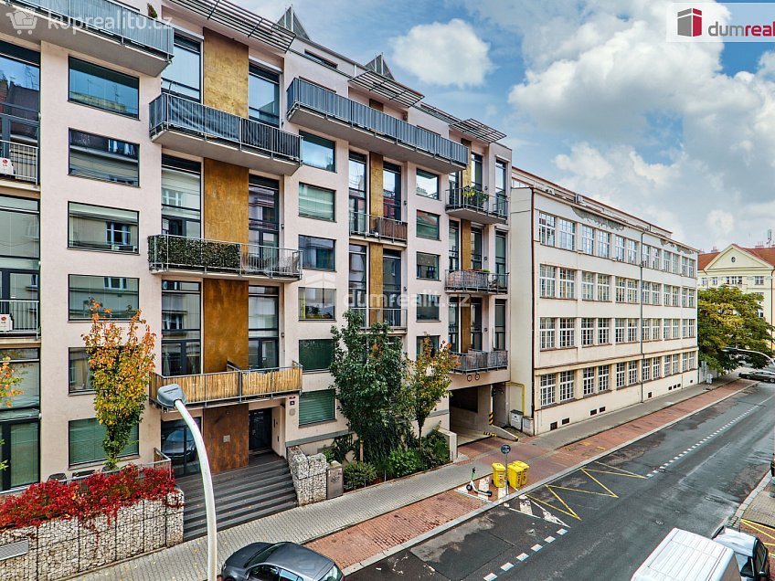 Pronájem bytu 2+kk 50 m^2 U libeňského pivovaru, Praha 8 