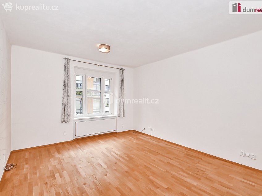 Pronájem bytu 2+kk 50 m^2 U libeňského pivovaru, Praha 8 