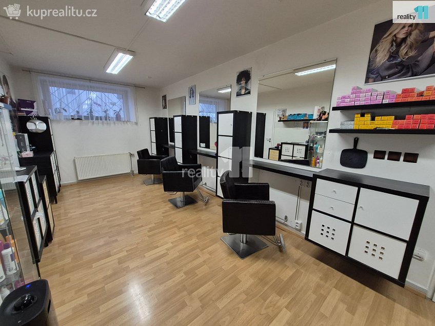 Pronájem  obchodních prostor 65 m^2 Moskevská, Liberec 