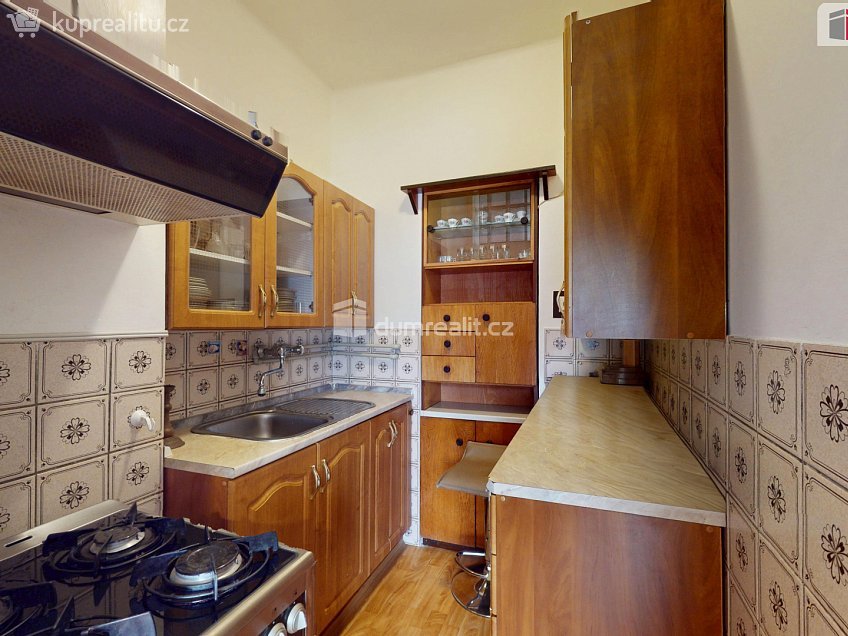 Prodej  rodinného domu 170 m^2 Petrohrad, Petrohrad 