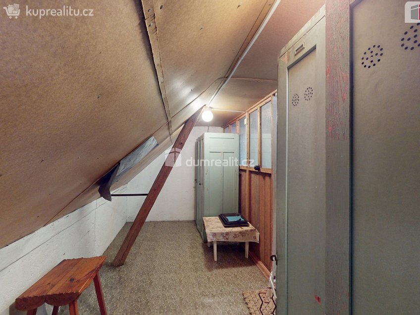 Prodej  rodinného domu 170 m^2 Petrohrad, Petrohrad 