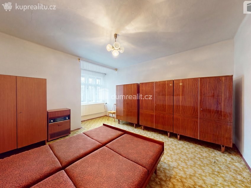 Prodej  rodinného domu 170 m^2 Petrohrad, Petrohrad 