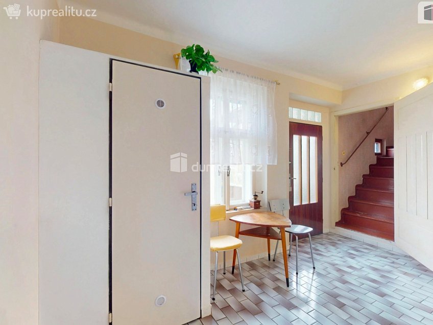 Prodej  rodinného domu 170 m^2 Petrohrad, Petrohrad 