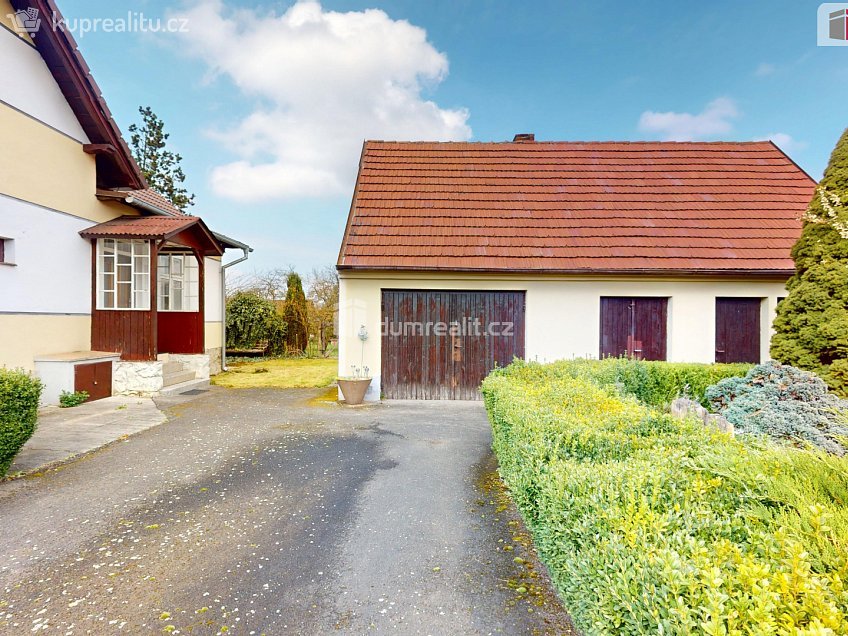 Prodej  rodinného domu 170 m^2 Petrohrad, Petrohrad 