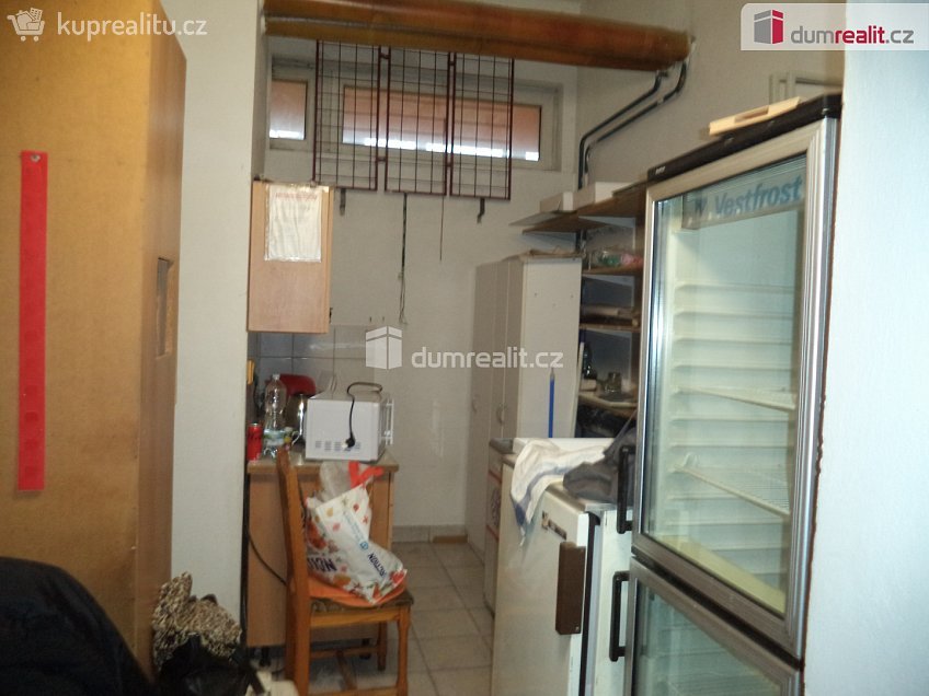 Pronájem  obchodních prostor 40 m^2 Mjr. Nováka, Ostrava 