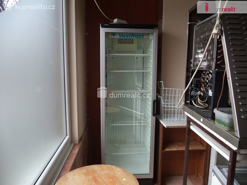 Pronájem  obchodních prostor 40 m^2 Mjr. Nováka, Ostrava 