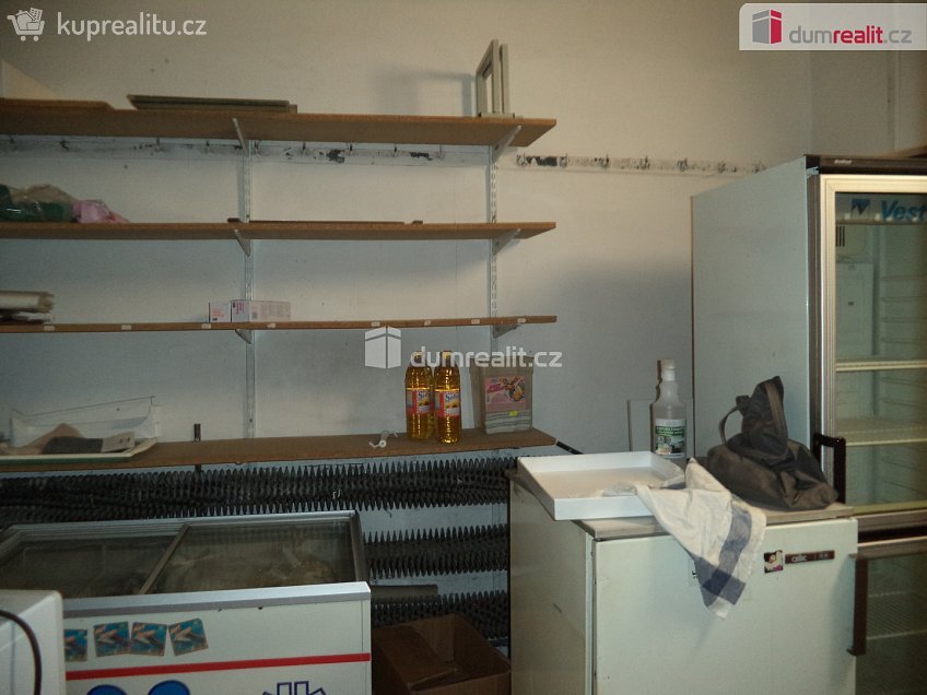 Pronájem  obchodních prostor 40 m^2 Mjr. Nováka, Ostrava 