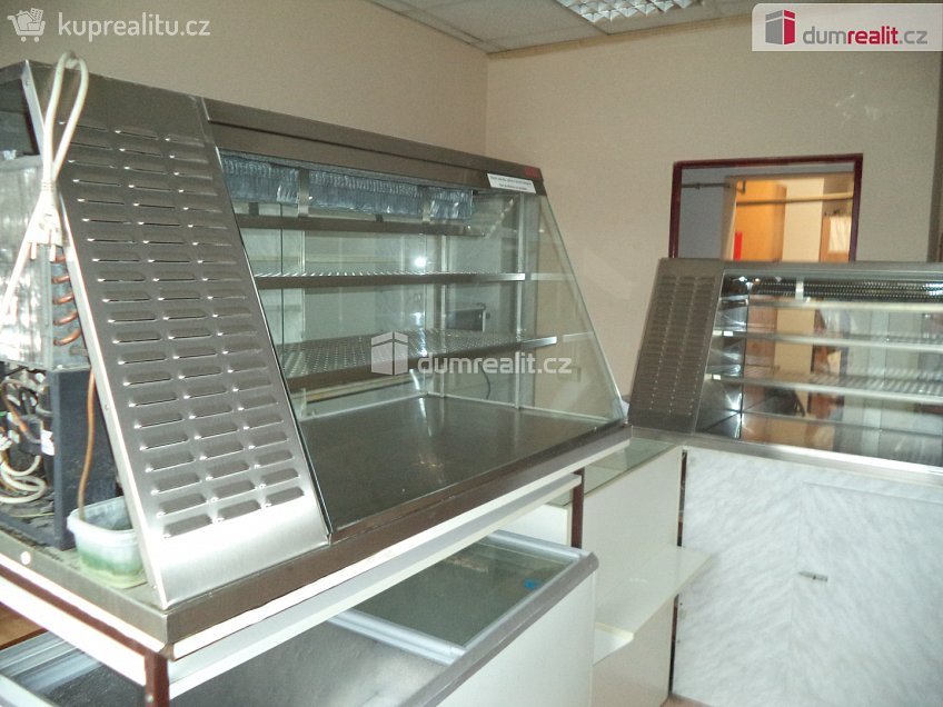 Pronájem  obchodních prostor 40 m^2 Mjr. Nováka, Ostrava 