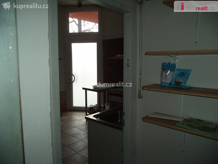 Pronájem  obchodních prostor 40 m^2 Mjr. Nováka, Ostrava 