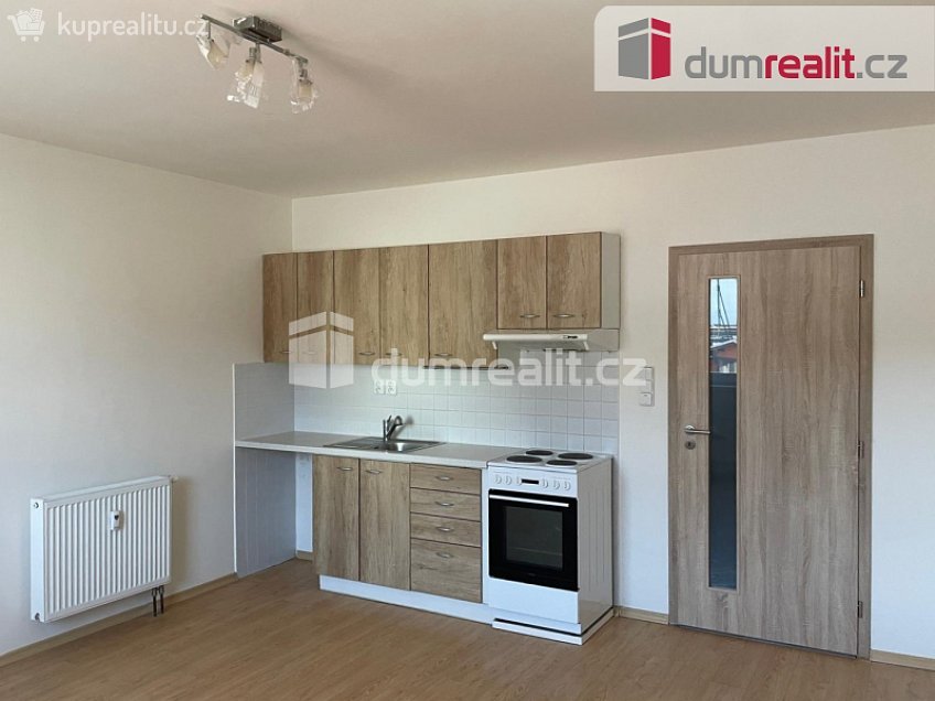 Pronájem bytu 1+kk 25 m^2 Oblouková, Opava 