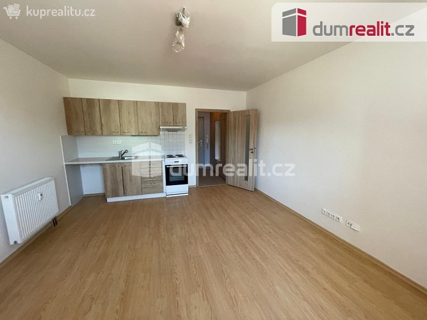 Pronájem bytu 1+kk 25 m^2 Oblouková, Opava 