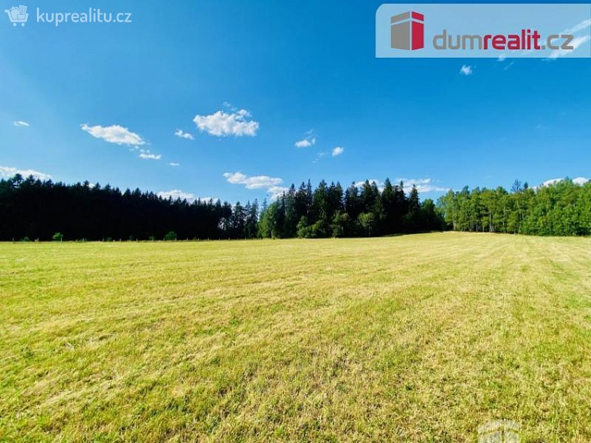 Prodej  stavebního pozemku 1469 m^2 Tři Sekery, Tři Sekery 