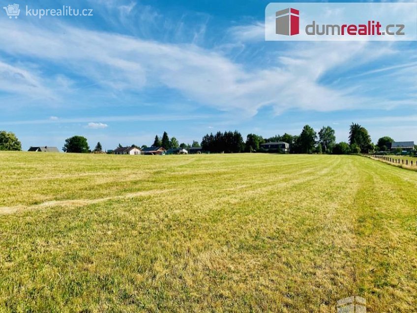 Prodej  stavebního pozemku 1469 m^2 Tři Sekery, Tři Sekery 