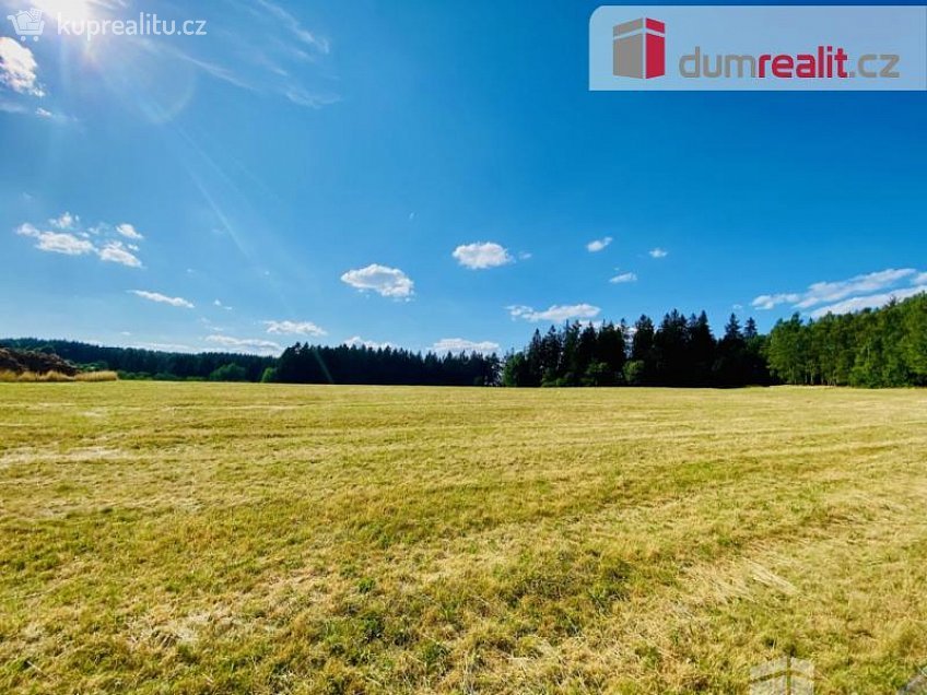 Prodej  stavebního pozemku 1469 m^2 Tři Sekery, Tři Sekery 