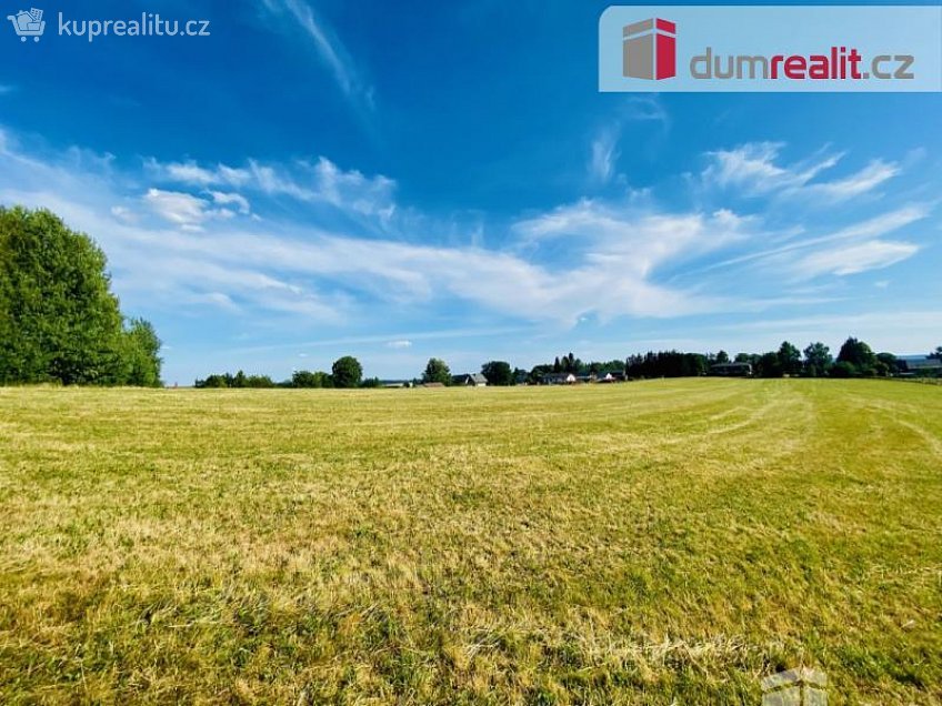 Prodej  stavebního pozemku 1469 m^2 Tři Sekery, Tři Sekery 