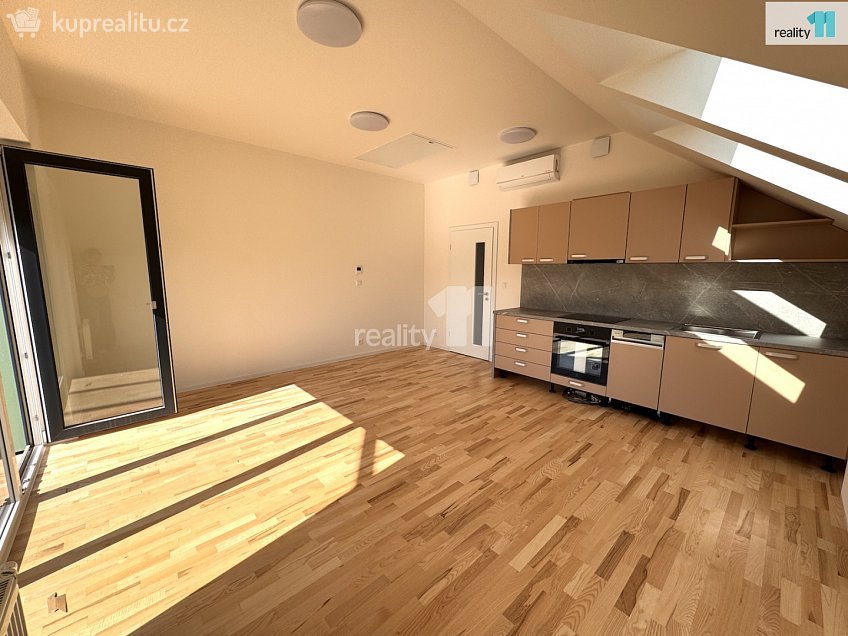 Pronájem bytu 2+kk 54 m^2 Pražská, Dobřichovice 