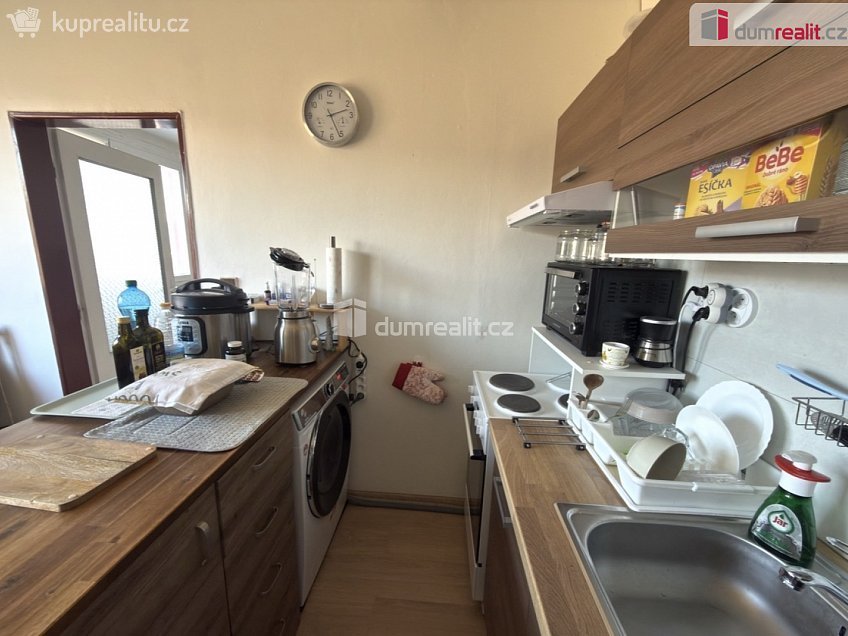 Pronájem bytu 1+1 37 m^2 Hrbovická, Chlumec 