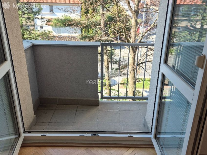 Pronájem bytu 2+1 55 m^2 Severní I, Praha 4 