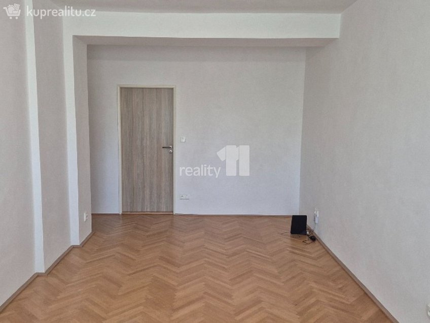 Pronájem bytu 2+1 55 m^2 Severní I, Praha 4 