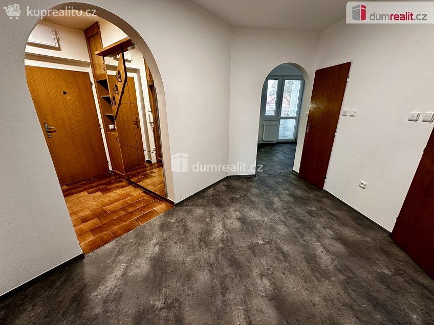 Pronájem bytu 3+kk 79 m^2 Masarykovo nám., Vizovice 