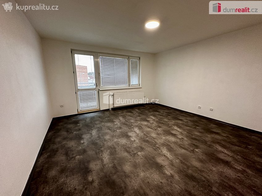 Pronájem bytu 3+kk 79 m^2 Masarykovo nám., Vizovice 