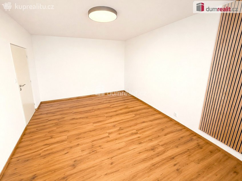 Pronájem bytu 1+1 32 m^2 Potoky, Zlín 