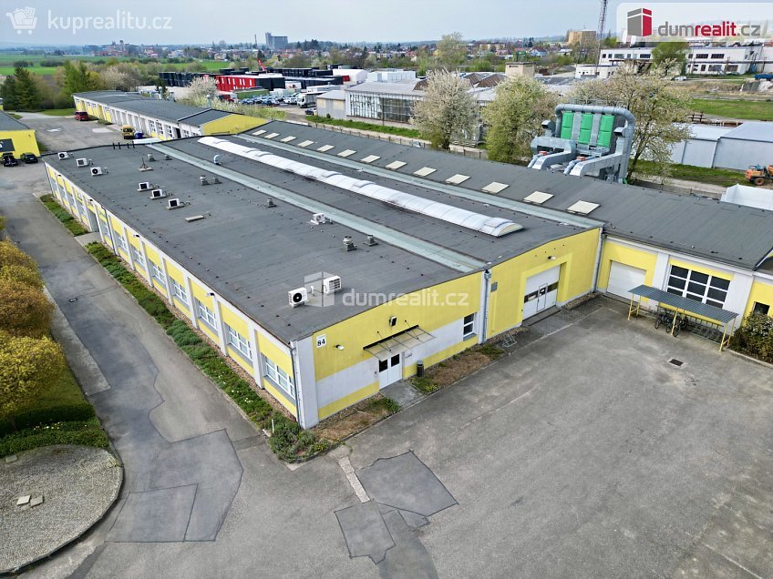 Pronájem  výrobních prostor 1100 m^2 Tovární, Holešov 