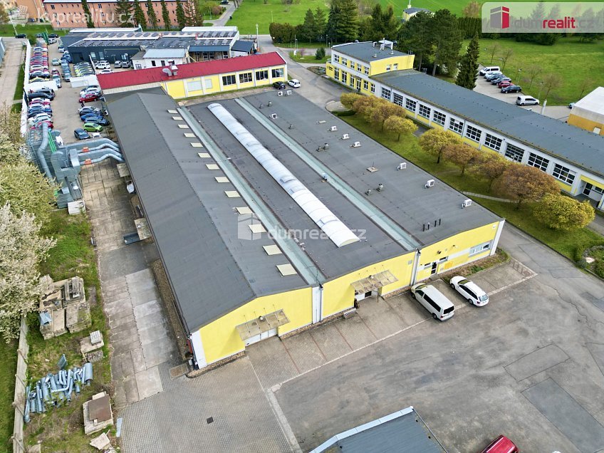 Pronájem  výrobních prostor 1100 m^2 Tovární, Holešov 