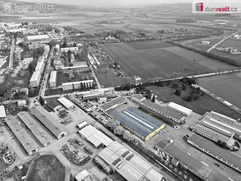 Pronájem  výrobních prostor 1100 m^2 Tovární, Holešov 