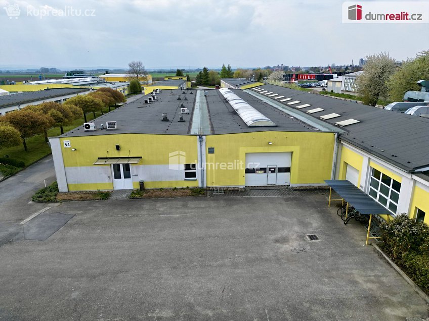 Pronájem  výrobních prostor 180 m^2 Tovární, Holešov 
