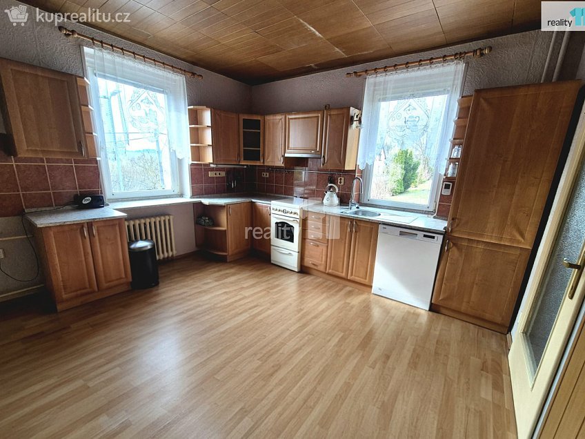 Prodej  rodinného domu 75 m^2 Poděbradova, Aš 