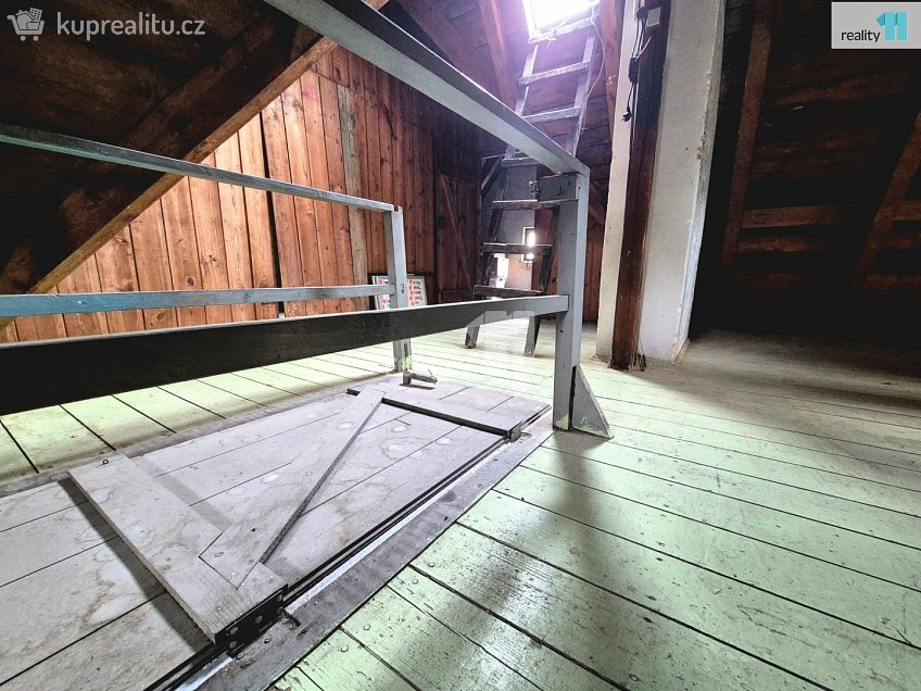 Prodej  rodinného domu 75 m^2 Poděbradova, Aš 