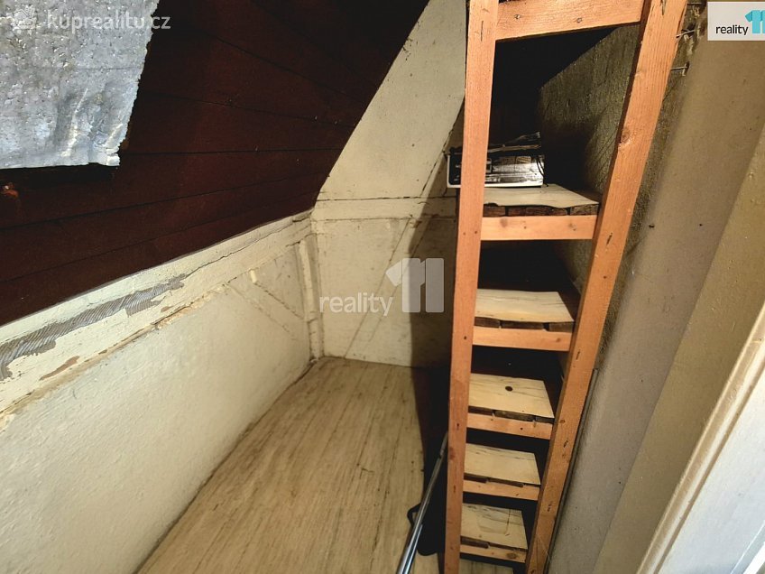 Prodej  rodinného domu 75 m^2 Poděbradova, Aš 