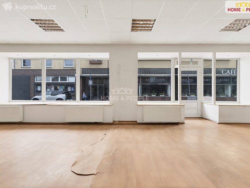 Prodej  obchodních prostor 60 m^2 Olivova, Říčany 