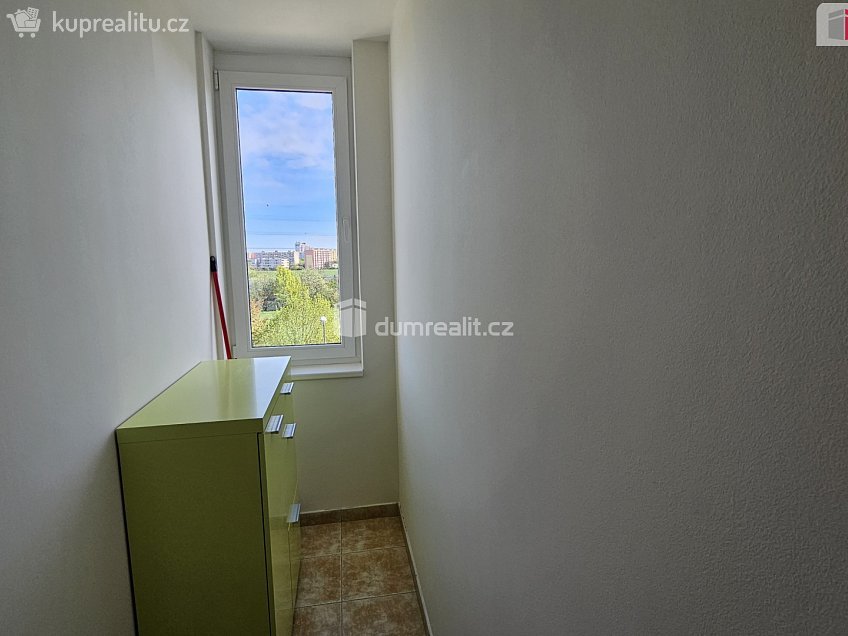 Pronájem bytu 2+kk 48 m^2 Chotěšovská, Praha 18 