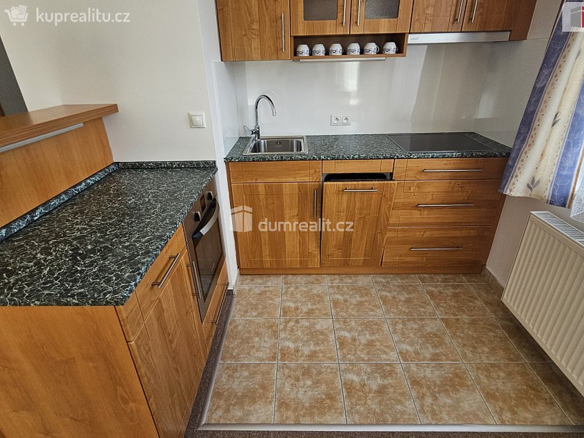 Pronájem bytu 2+kk 48 m^2 Chotěšovská, Praha 18 