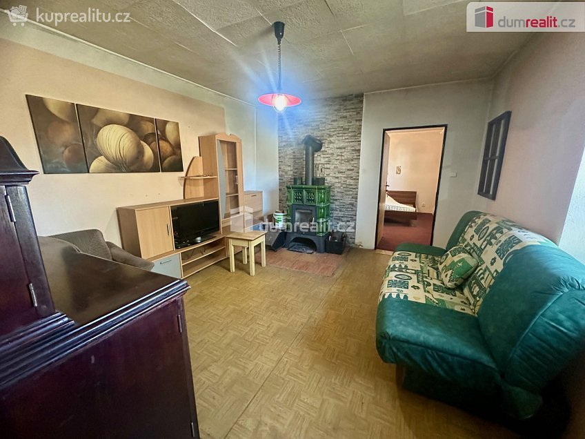 Pronájem  rodinného domu 75 m^2 Polní Chrčice, Polní Chrčice 