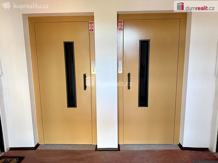 Prodej bytu 1+1 43 m^2 sídl. Hůrka, Kralupy nad Vltavou 