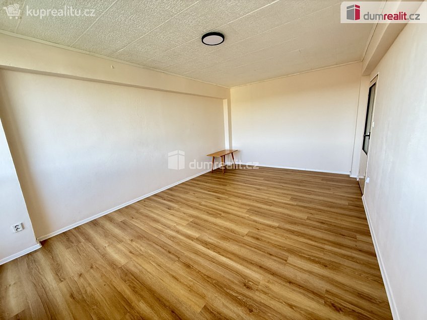 Prodej bytu 1+1 43 m^2 sídl. Hůrka, Kralupy nad Vltavou 