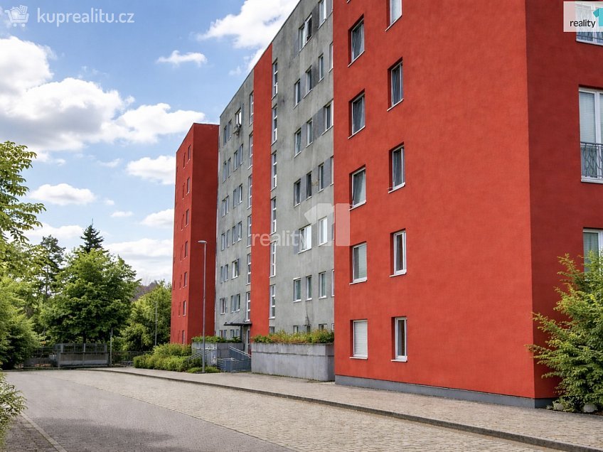 Pronájem bytu 1+kk 49 m^2 Pod Bohdalcem I, Praha 10 