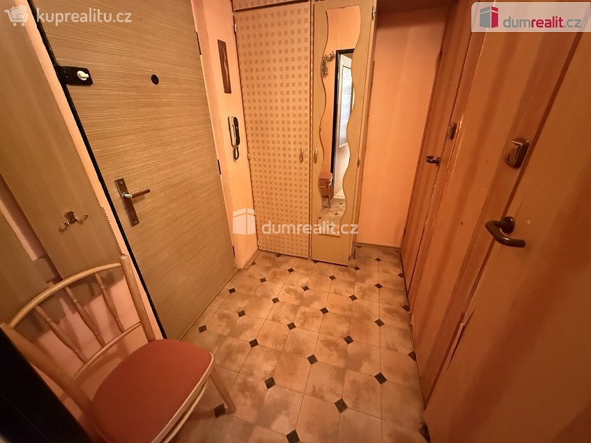 Prodej bytu 1+1 37 m^2 Nad Stadionem, Králův Dvůr 