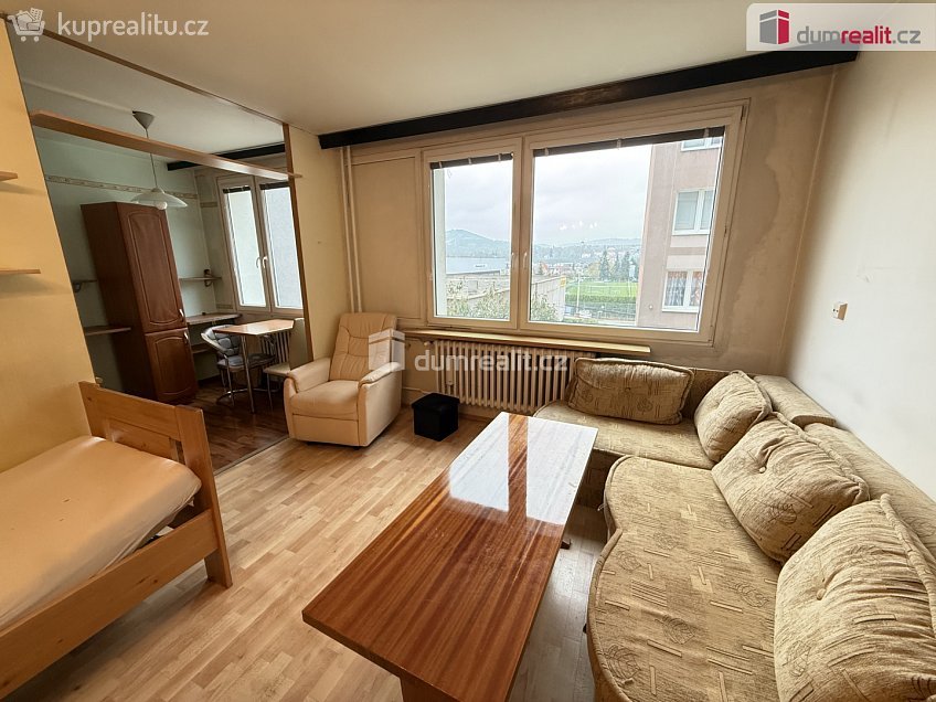 Prodej bytu 1+1 37 m^2 Nad Stadionem, Králův Dvůr 