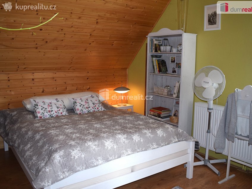 Prodej  rodinného domu 952 m^2 Žďár, Žďár 