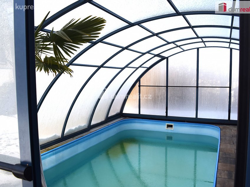 Prodej  rodinného domu 952 m^2 Žďár, Žďár 