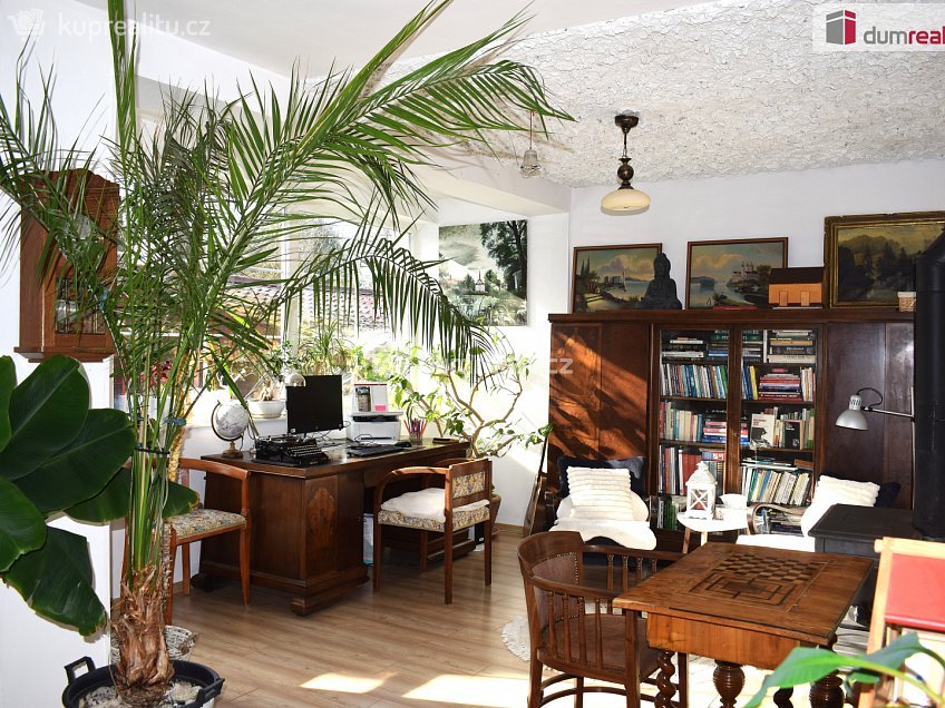 Prodej  rodinného domu 952 m^2 Žďár, Žďár 