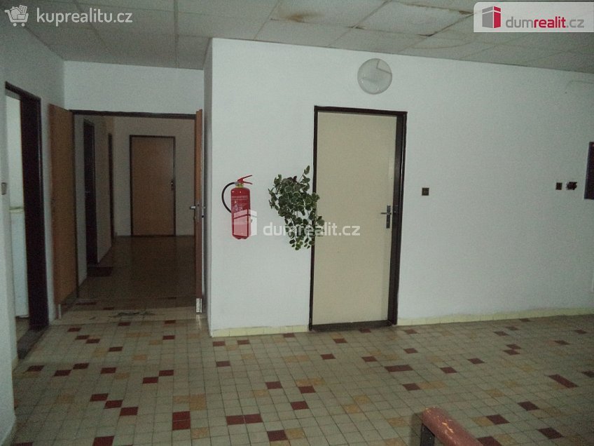 Pronájem  kanceláře 15 m^2 1. máje, Frýdek-Místek 