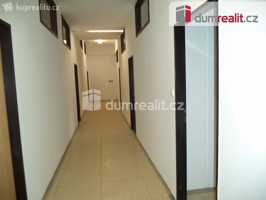 Pronájem  kanceláře 15 m^2 1. máje, Frýdek-Místek 